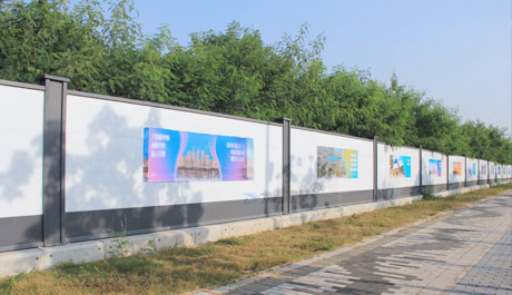 大通建材鋼圍擋、pvc圍擋符合深圳市政府統一標準的圍擋，美觀環(huán)保、安全穩(wěn)固。